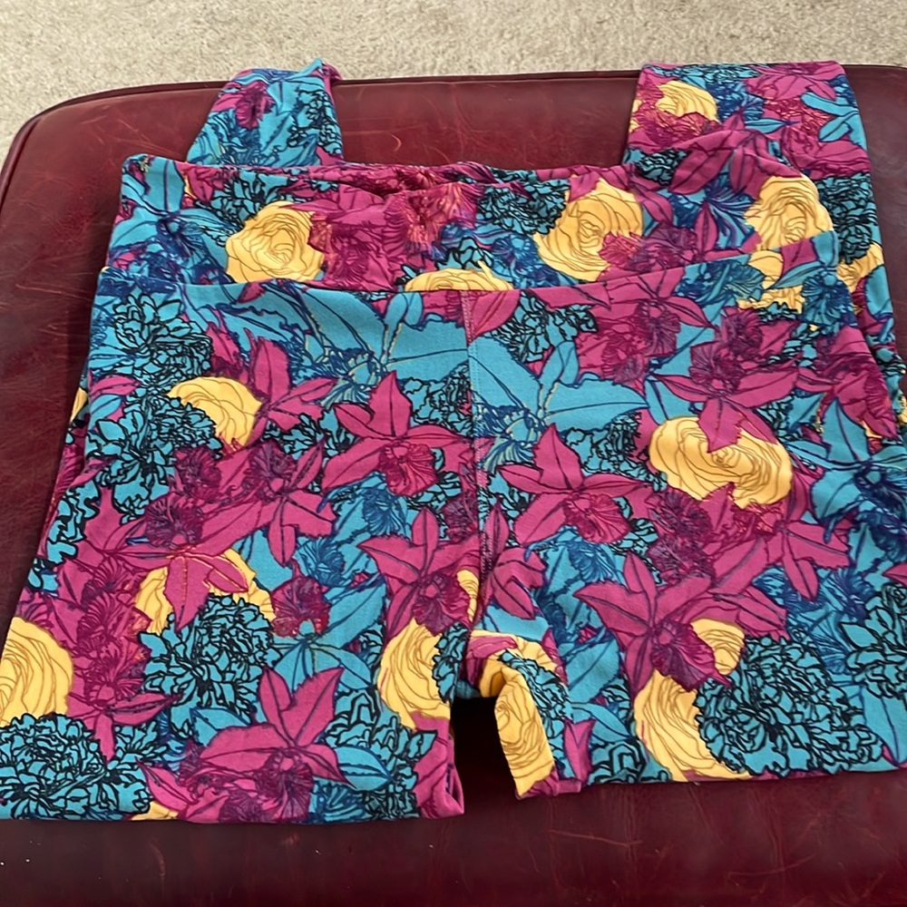 TC leggings - gorgeous pattern